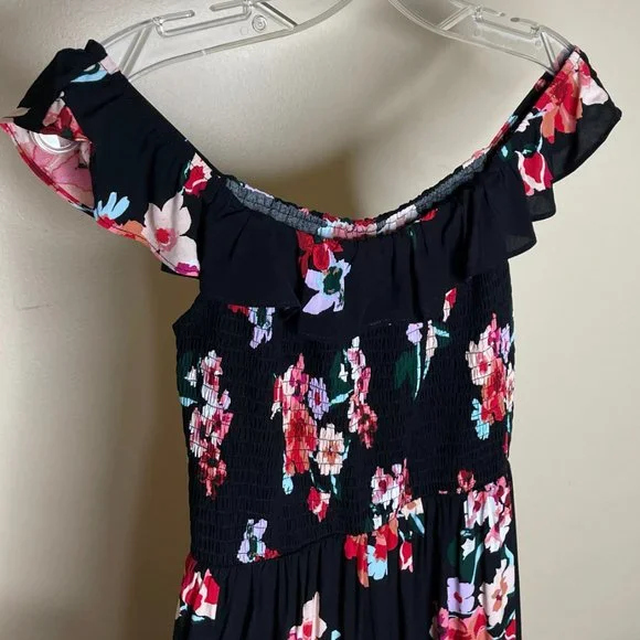 NWT Lulu's Pretty Petals Black Floral Print Culotte Jumpsuit - Picture 6 of 16